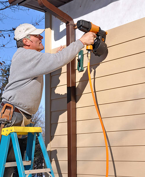 Best Custom Siding Design  in Sandersville, GA